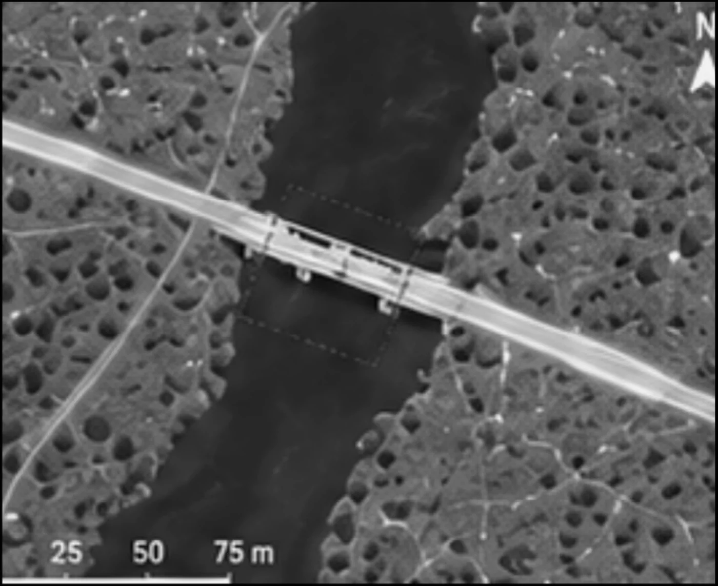 Current electro-optical frame of the crossing, compared against the previous pass